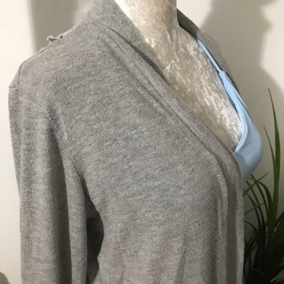 Lace Back Cardigan - Picture 3 of 6